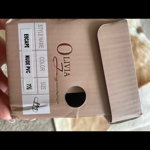 Nude Slides by Olivia F. (7.5) - Picture 5 of 5